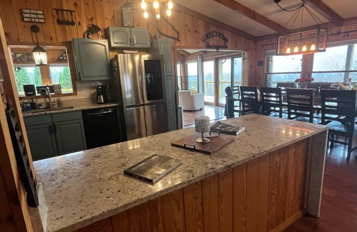 Mathias Cabin | You Can't Beat the Mountain Views from Sunset Ridge -Privacy and Seclusion!