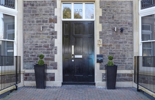 Cotham Apartment | Your Apartment Rowan Tree - No 1