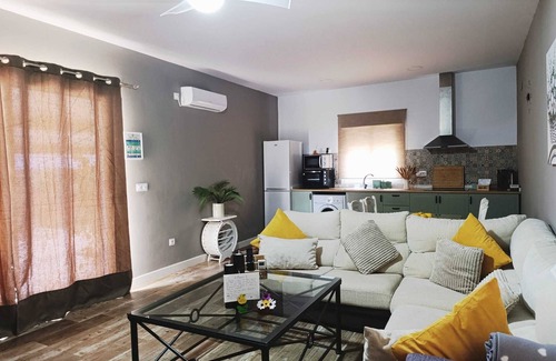 La Carlota House | Your cottage