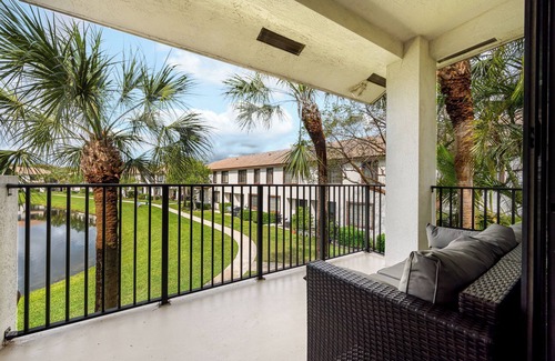 Delray Beach Apartment | Your Delray Beach Oasis: Lakeview