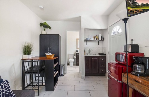 Garfield Apartment | Your Downtown Studio with All Amenities Unit B