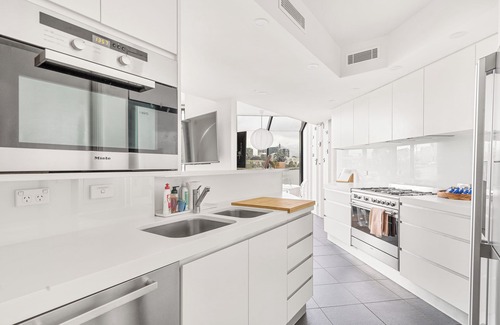 Balmain East House | Your getaway on the edge of the world’s most stunning harbour!