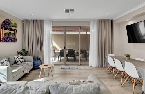 Prospect House | Your Group's Ultimate Stay in North Adelaide