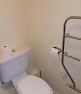 Oxford Apartment | Your home in Oxford -Central-Large- 2 bedrooms-2 bathroom-Free parking-easy walk to Rail and bus station