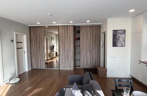 Snipiskes Apartment | Your home - Spacious Apartment in City Center, with Balcony & Self Check-in