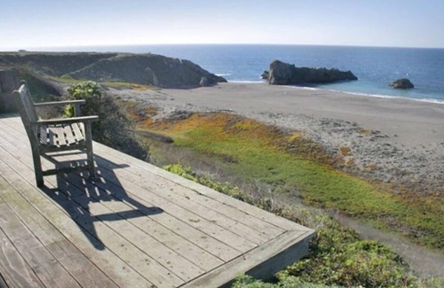 Bodega Bay Cabin | Your Oceanfront Experience - Hot Tub - Lovely Fenced Courtyard