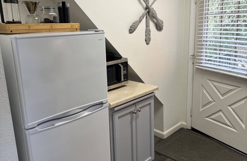 Chico House | Your own modern treehouse overlooking Bidwell Park