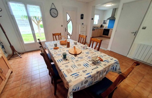 Tremuson House | Your perfect retreat for a comfy stay in Trémuson