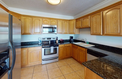 Crystal Harbour Apartment | Your Relaxing Getaway Awaits! Oceanfront, Outdoor Pool, Pets Allowed