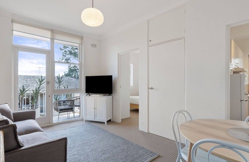 Balmain Apartment | Your Stylish Balmain Retreat