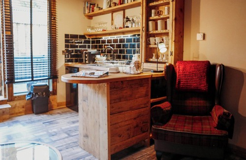 Belton Cottage | Your very own hideaway, with wood burner and a private hot tub.