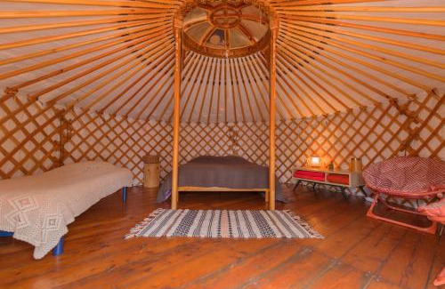 Tuchan Ski Chalet | Yourte Nature/Gîte Saint Roch