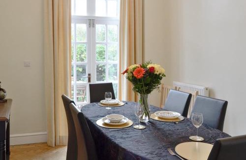 Trawsfynydd House | Yr Hen Fanc