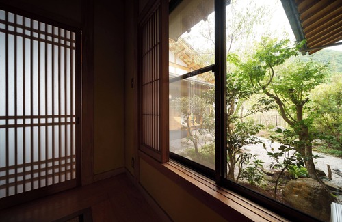 Yufuin Onsen House | Yufuin Geihinkan Torigoebettei
