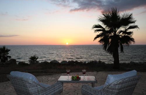 Chlorakas Villa | Yulya Villa By Taimoura