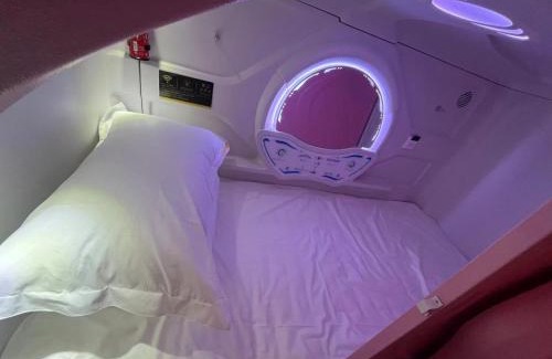 Chenggong Hotel | Yunduo Jinxiu Space Capsule Hotel & Kunming South Railway Station Branch