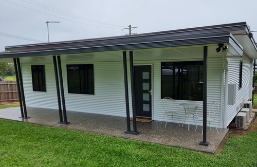 Yungaburra House | Yungaburra Whitehouse nWalking distance to village (100 metres)n2 ensuites