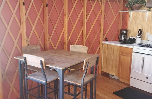 Winters Cottage | Yurt - Camping Yurt with Kitchen