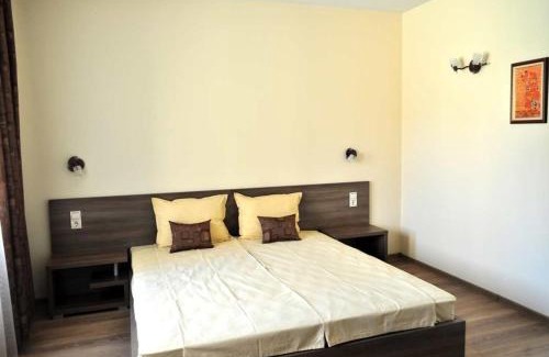 Ustina Villa | Yustina VIllas Къща за гости