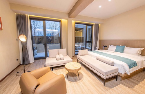 Huairou Hotel | Yusu Star