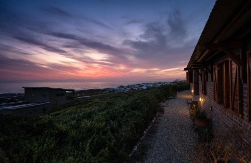 Yzerfontein House | Yzerfontein 3 Bed House with Pool & Sea Views