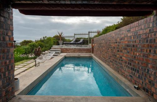 Yzerfontein House | Yzerfontein 3 Bed House with Pool & Sea Views