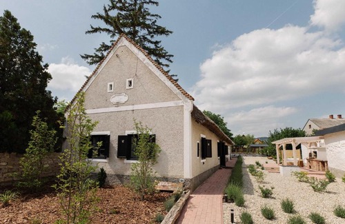 Balatonszolos Apartment | Zöld Tulipán Vendégház - Balaton Apartman