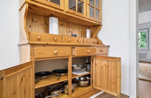 Seebach Apartment | Zürich 2BR Apt: Essential Comfort & Access