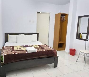 Batu Ferringhi Hotel | Zahaar KN Inn