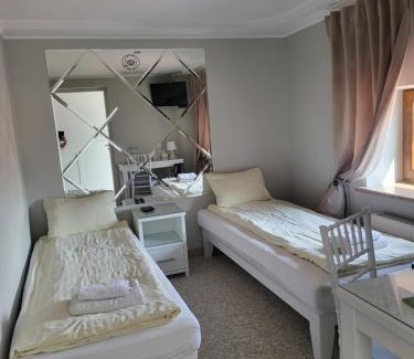 Wisznice Bed & Breakfast | Zajazd Avangarda