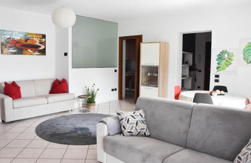 Brusimpiano Apartment | ZARA HOUSE - Lake and Pet Friendly