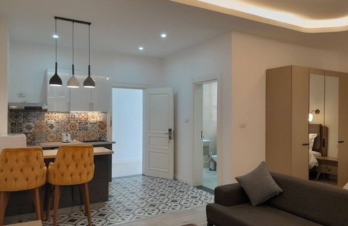 Kirkos Hotel | Zemilo hotel apartment