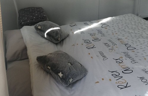 Camaret-sur-Aigues Apartment | zen studio