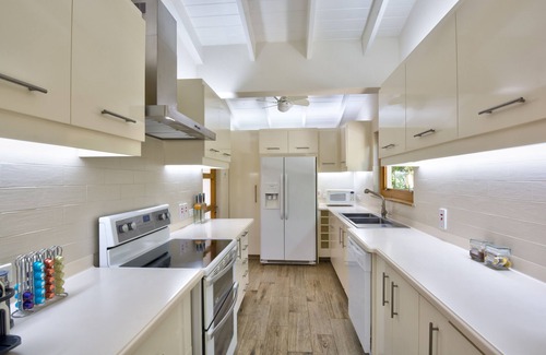 Folkestone House | ZenBrerak Thespina on the Beach is a unique and beautiful beachfront villa