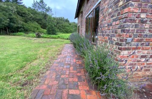 Buffalo Hills Game Reserve House | Zens Paradise Self Catering Cottage