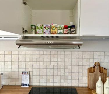 Uchtelfangen Apartment | Zentral I Business I Boxspring I Klima I Parkplatz