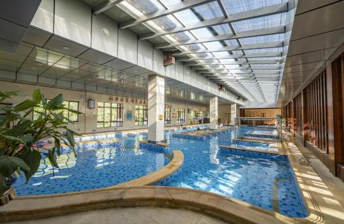 Zhangjiajie Hotel | ZhangJiaJie AvaSprings Retreat