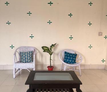 Sualkuchi Apartment | Ziva