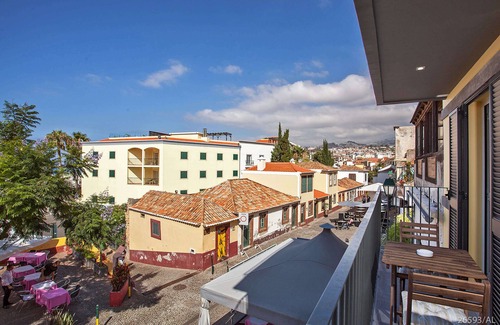 Old Town Apartment | Zona Velha I by An Island Apart