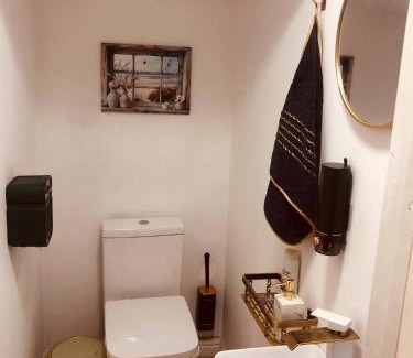 Kennington House | Zone1 House Sleeps 8 - 2 Mins to Station - Pets Ok