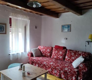 Felsomarac House | Zsuzsanna Ház