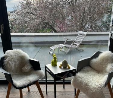 Muengersdorf Apartment | Zum EM Stadion zu Fuß - Luxus im Grünen