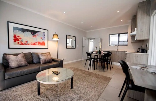 Greater Johannesburg Metropolitan Area Apartment | ZURIEL SPACES APARTMENT IN SANDTONnLocated in the heart of Sandton
