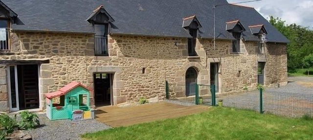 Holidays in the countryside in beautiful renovated longhouse