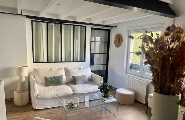 À 2 minutes à pied du château de Versailles