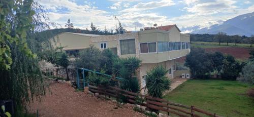 Κτήμα ΓΟΥΡΔΟΎΠΗ Georgιο