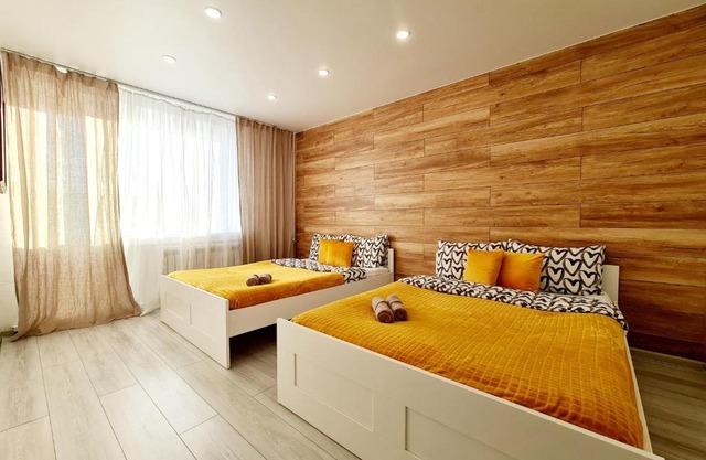 Апарт5, ЖД, Аквапарк, Зоопарк, ЦУМ, ДКЖ, Гринвич, Визовый центр, Цирк