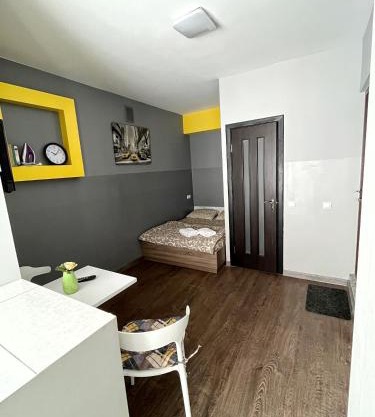 — Затишні Apartments —