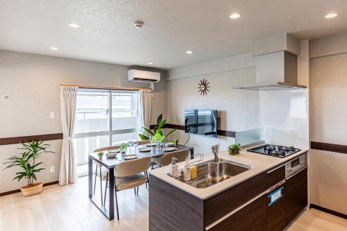 海の見える高層階グループファミリー歓迎コストコ近くThe琉球タワー9A