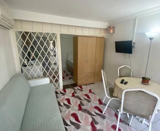 Özel plajlı sitede bahçe katı